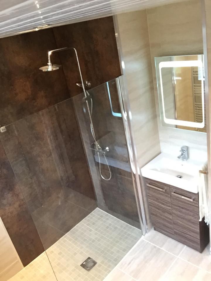 Kingsland Bronze Wetroom