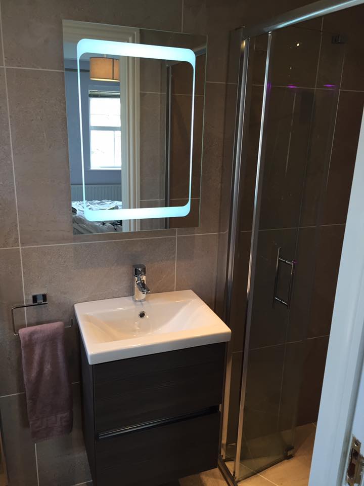 Dermount Ensuite Wetroom