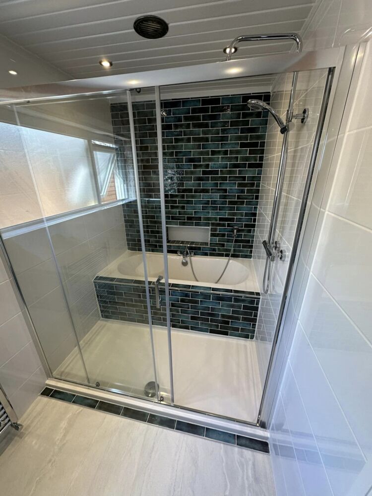 Hanover Showerbath